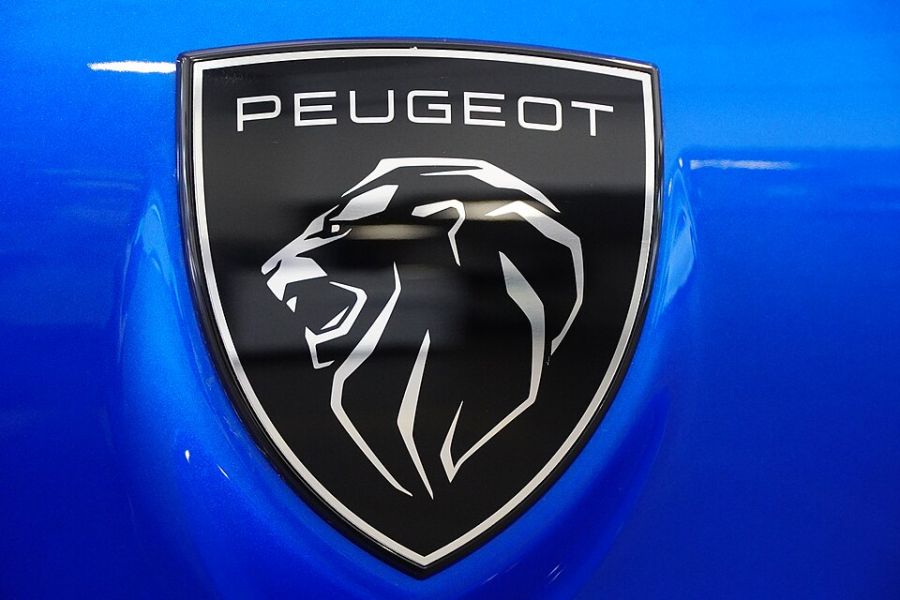 Логотип Peugeot