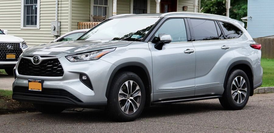 Toyota Highlander XU50